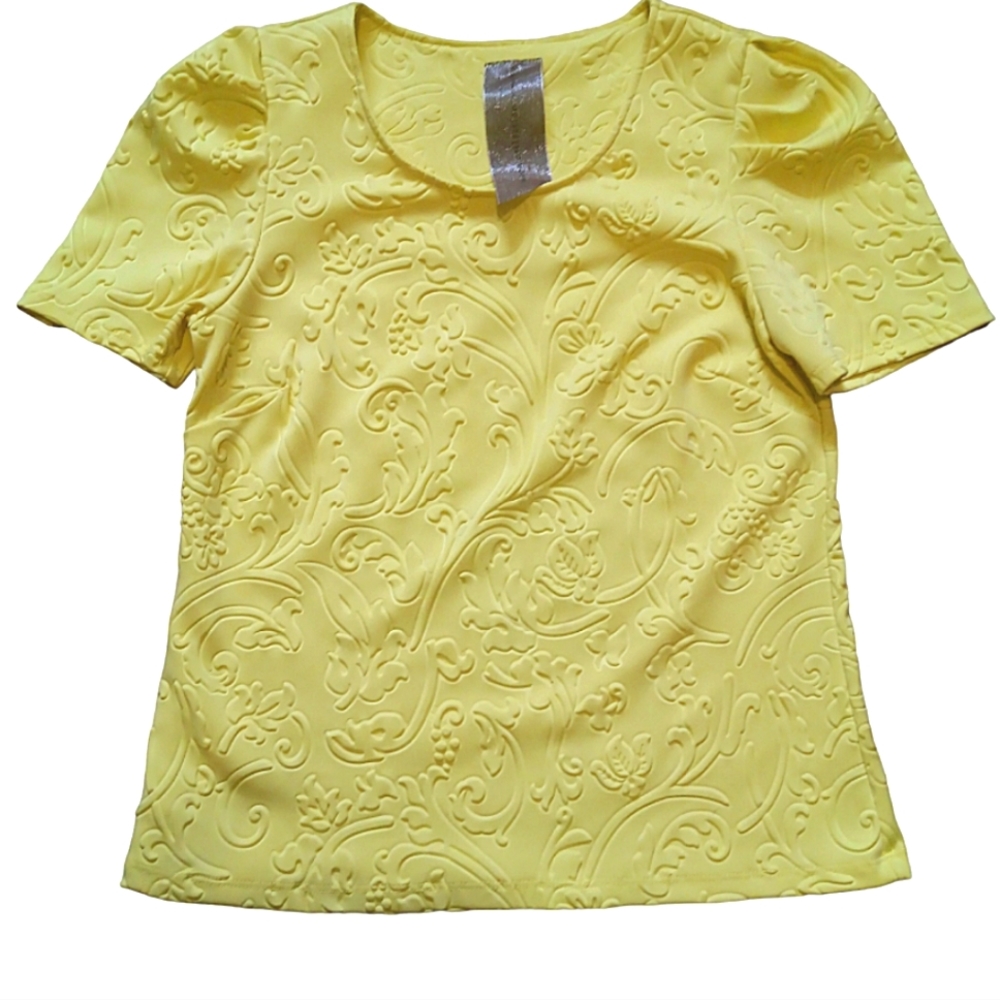 Moon collection Los Angeles usa. Yellow top
